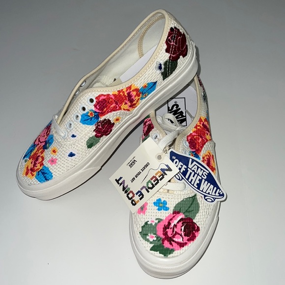 Vans Shoes - Rare Vans Needlepoint NWT 9.5/8